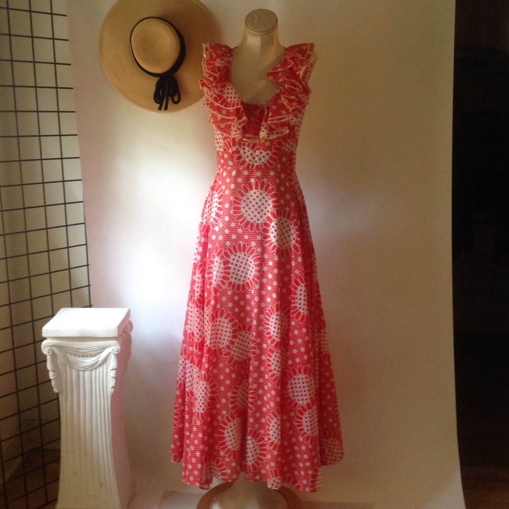Vintage 1967 summer red and white long dress